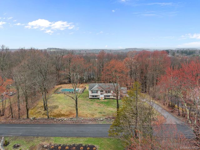 69 Ridge Road, Wallkill, NY 12589