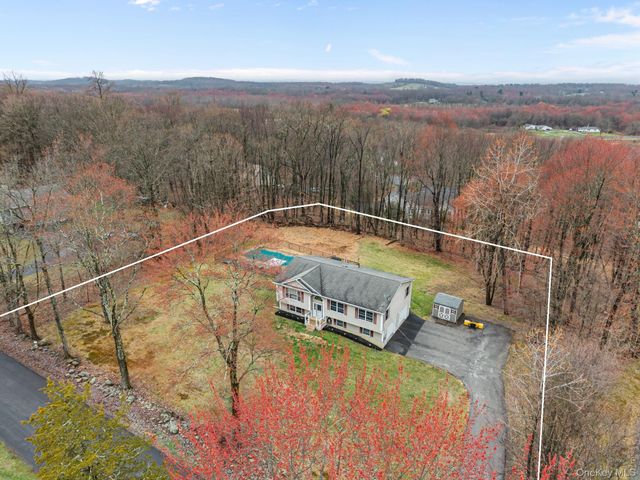 69 Ridge Road, Wallkill, NY 12589