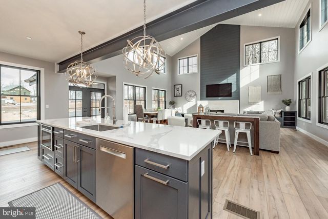 14 SUMMER CAMP LN, Mc Henry, MD 21541