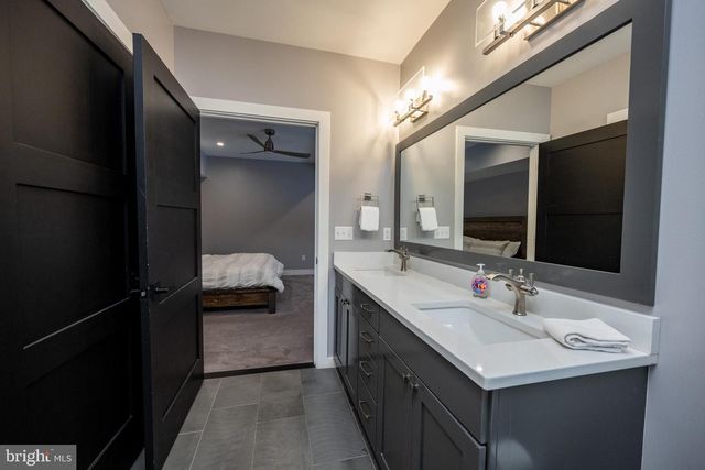 14 SUMMER CAMP LN, Mc Henry, MD 21541