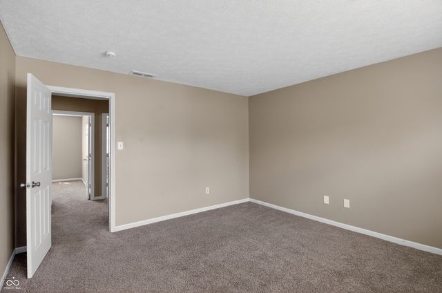 8809 Country Lane Court, Indianapolis, IN 46217