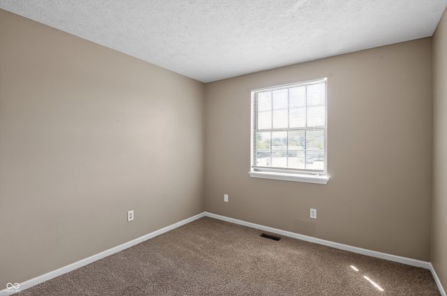 8809 Country Lane Court, Indianapolis, IN 46217