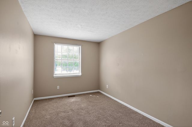 8809 Country Lane Court, Indianapolis, IN 46217