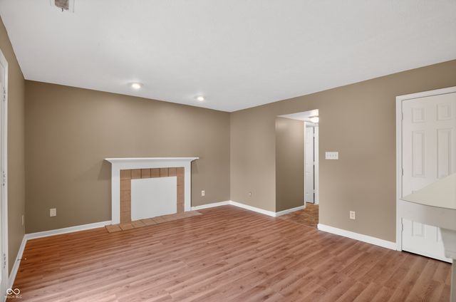 8809 Country Lane Court, Indianapolis, IN 46217