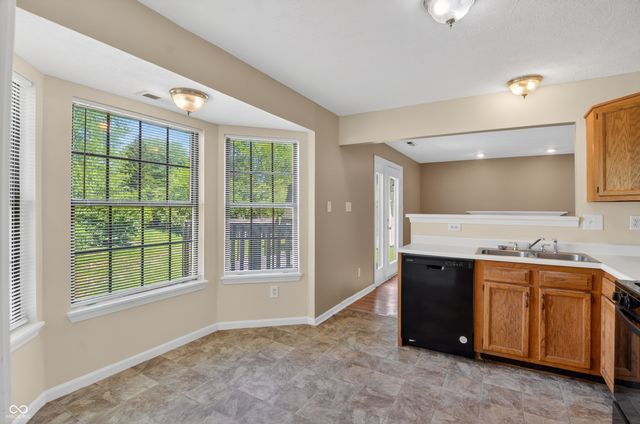 8809 Country Lane Court, Indianapolis, IN 46217