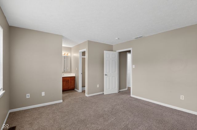 8809 Country Lane Court, Indianapolis, IN 46217