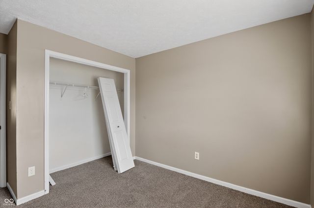 8809 Country Lane Court, Indianapolis, IN 46217