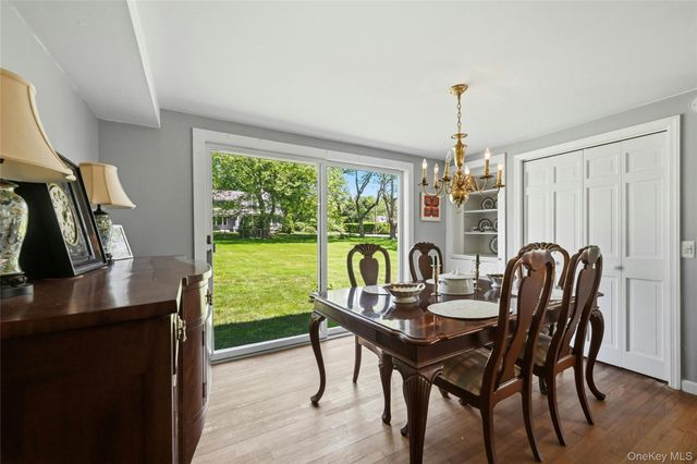 295 Jackson Street, New Suffolk, NY 11956
