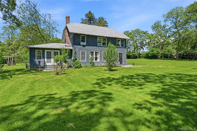 295 Jackson Street, New Suffolk, NY 11956
