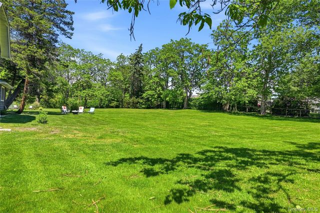 295 Jackson Street, New Suffolk, NY 11956