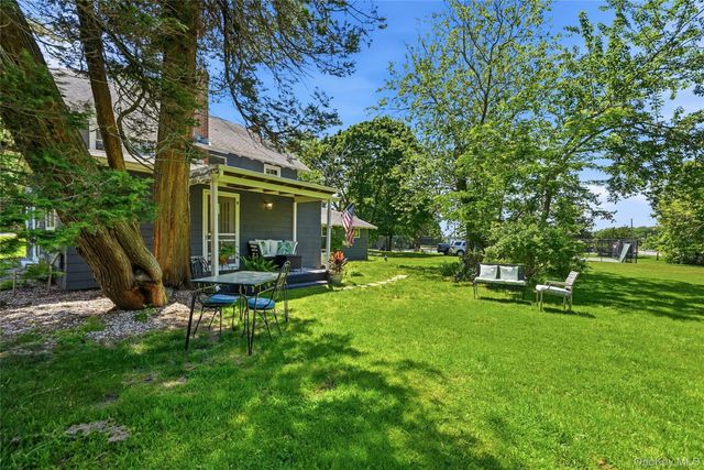 295 Jackson Street, New Suffolk, NY 11956
