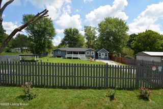 440 Hickory Hill Rd, La Grange, KY 40031