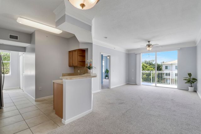 4302 Myrtlewood Circle E, Palm Beach Gardens, FL 33418