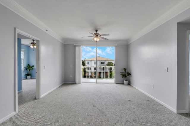 4302 Myrtlewood Circle E, Palm Beach Gardens, FL 33418