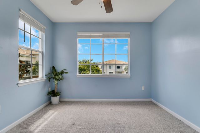 4302 Myrtlewood Circle E, Palm Beach Gardens, FL 33418