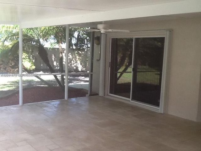 24 Gables Blvd 0, Weston, FL 33326
