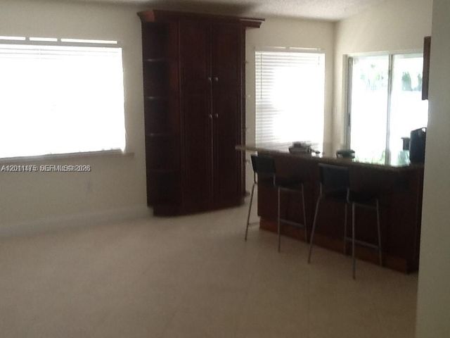 24 Gables Blvd 0, Weston, FL 33326