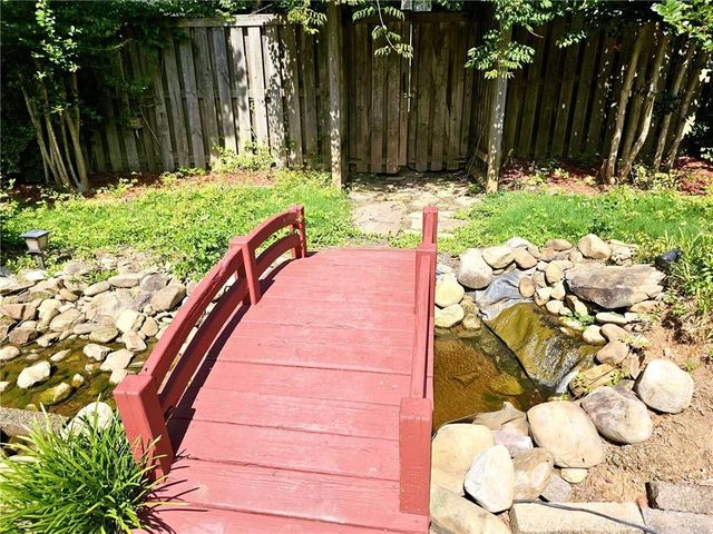 1244 Hickory Wood NE Drive, Woodstock, GA 30188