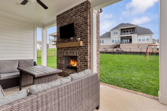 1109 Angela Ann Ct, Nolensville, TN 37135