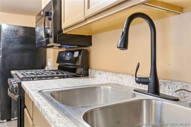 6713 Liberty Drive, Charlestown, IN 47111