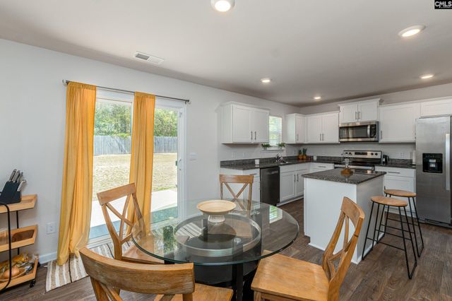 140 Carrington Drive, Lugoff, SC 29078