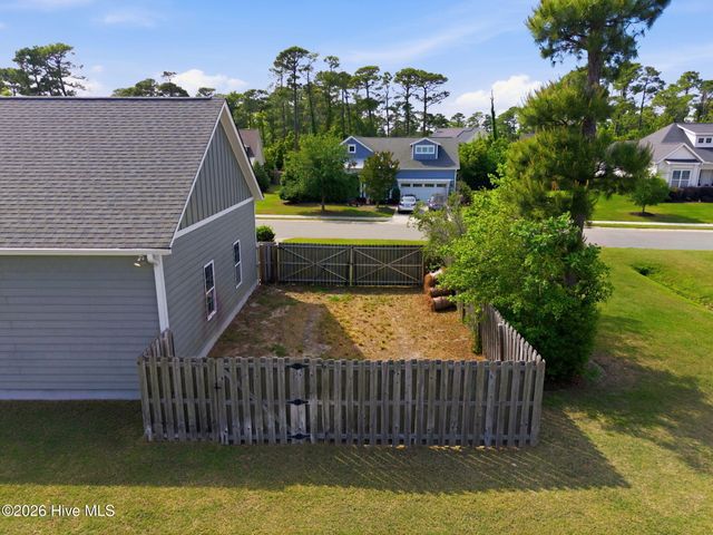 8395 Penny Royal Lane, Wilmington, NC 28412