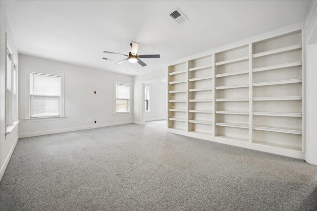 6629 Wildwood Way, Houston, TX 77023