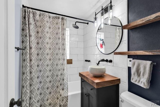 719 W 17th St, Pueblo, CO 81003