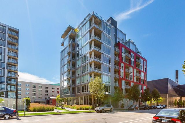 901 S 2nd Street 401, Minneapolis, MN 55415