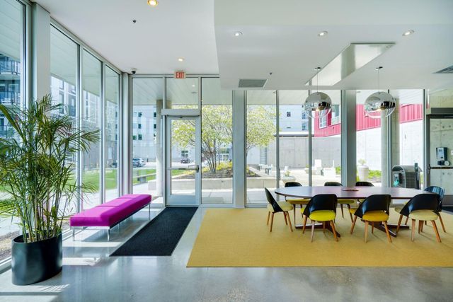 901 S 2nd Street 401, Minneapolis, MN 55415