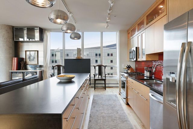 901 S 2nd Street 401, Minneapolis, MN 55415