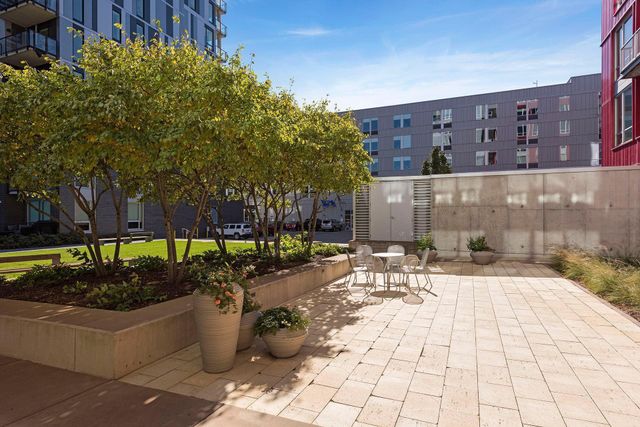 901 S 2nd Street 401, Minneapolis, MN 55415