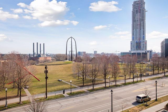 901 S 2nd Street 401, Minneapolis, MN 55415