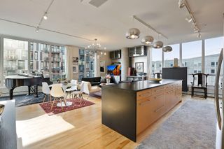 901 S 2nd Street 401, Minneapolis, MN 55415