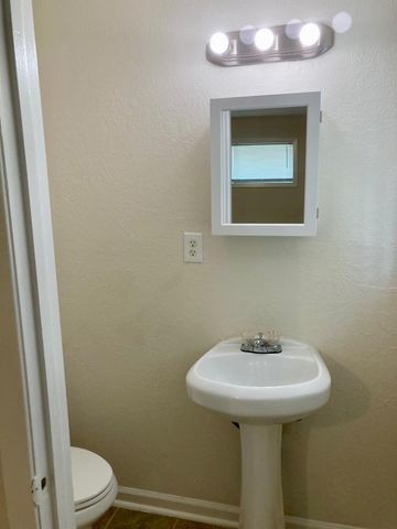 1601 20th Street, Galveston, TX 77550