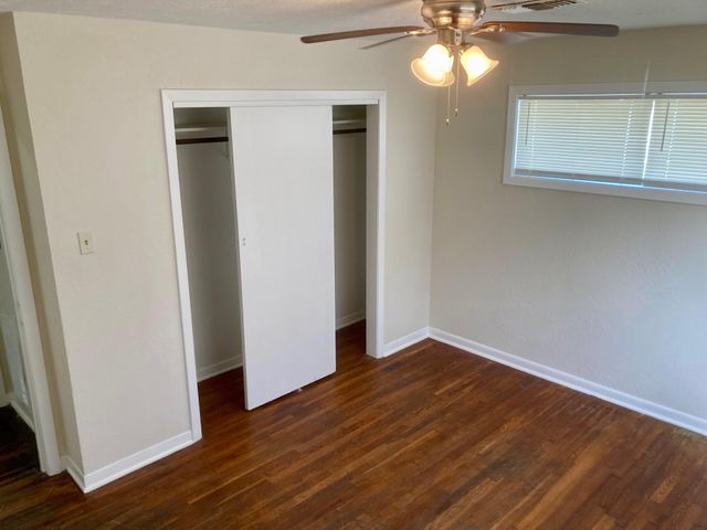 1601 20th Street, Galveston, TX 77550