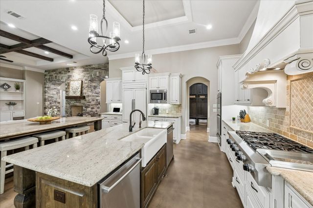 28203 Meadow Forest, Magnolia, TX 77355