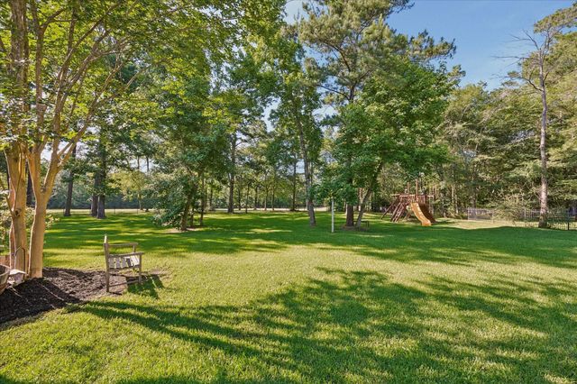 28203 Meadow Forest, Magnolia, TX 77355