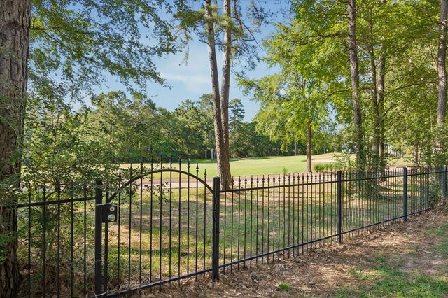 28203 Meadow Forest, Magnolia, TX 77355