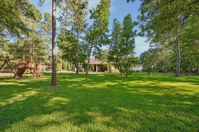 28203 Meadow Forest, Magnolia, TX 77355