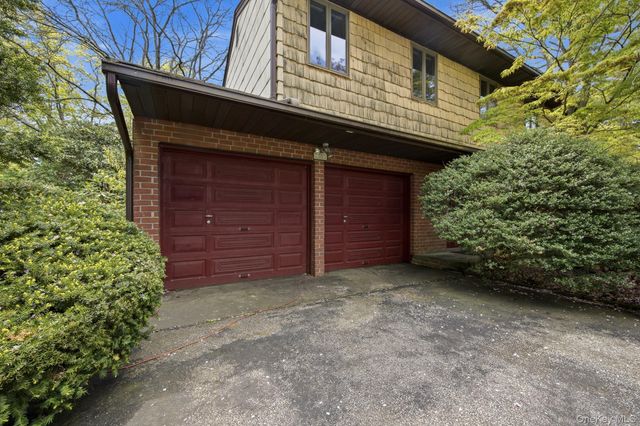 128 Tremper Street, Holbrook, NY 11741