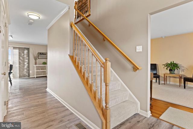 37 W EPPLEY DR, Carlisle, PA 17015
