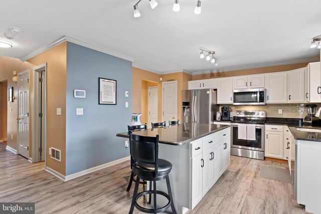 37 W EPPLEY DR, Carlisle, PA 17015