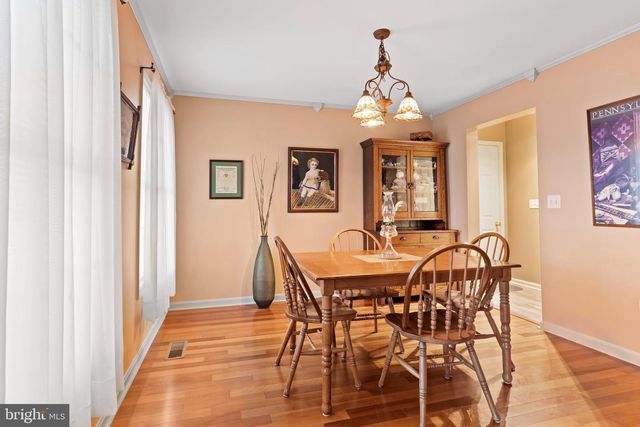 37 W EPPLEY DR, Carlisle, PA 17015