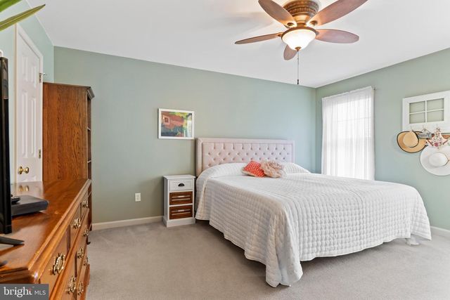 37 W EPPLEY DR, Carlisle, PA 17015