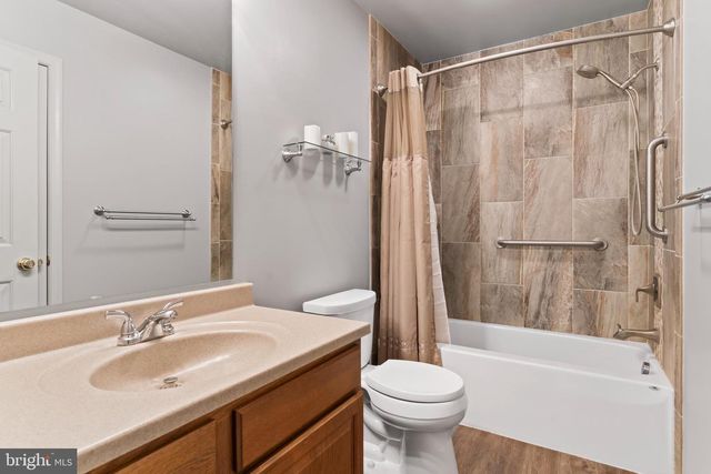 37 W EPPLEY DR, Carlisle, PA 17015