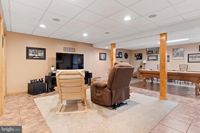 37 W EPPLEY DR, Carlisle, PA 17015