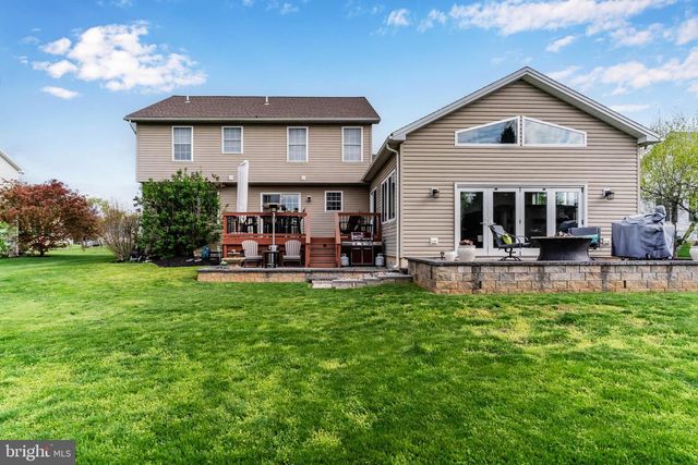 37 W EPPLEY DR, Carlisle, PA 17015