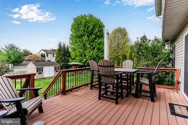 37 W EPPLEY DR, Carlisle, PA 17015