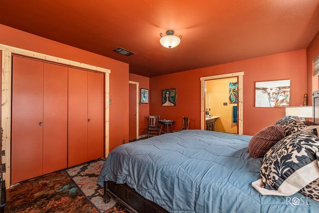 301 W Duncan Avenue, Mertzon, TX 76941